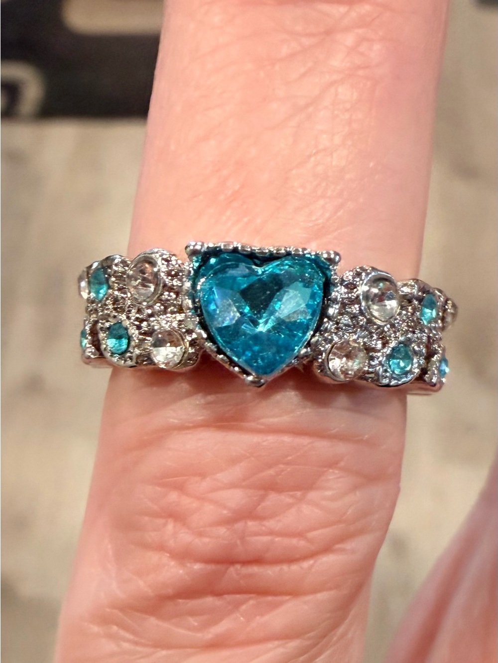 Teal Heart Crystal Ring Women’s Silver-Tone Stackable Band size 7